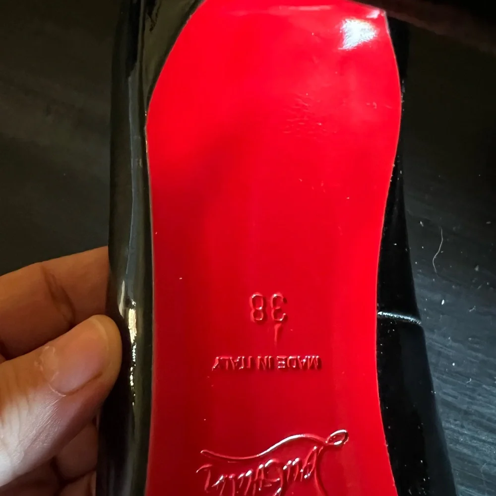 Christian Louboutin shiny black pumps sz 7 - Picture 5 of 7